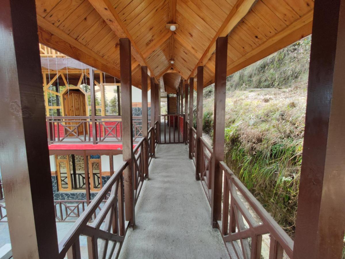 Freebird Nest 2 Stays & Cafe Jibhi Bagian luar foto