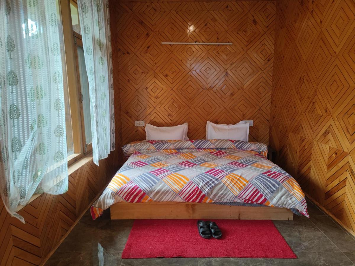 Freebird Nest 2 Stays & Cafe Jibhi Bagian luar foto