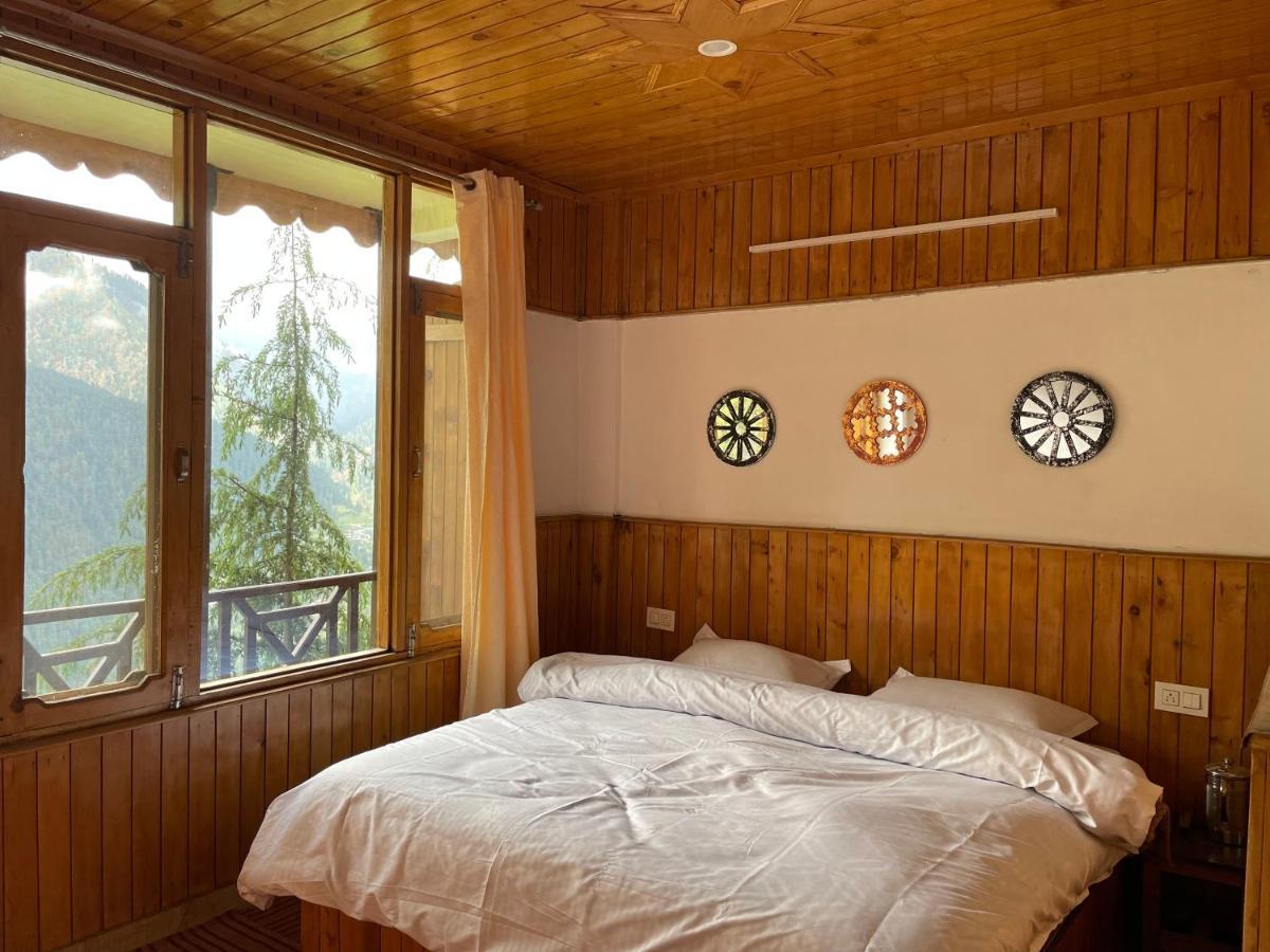 Freebird Nest 2 Stays & Cafe Jibhi Bagian luar foto