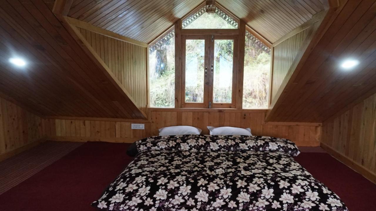 Freebird Nest 2 Stays & Cafe Jibhi Bagian luar foto