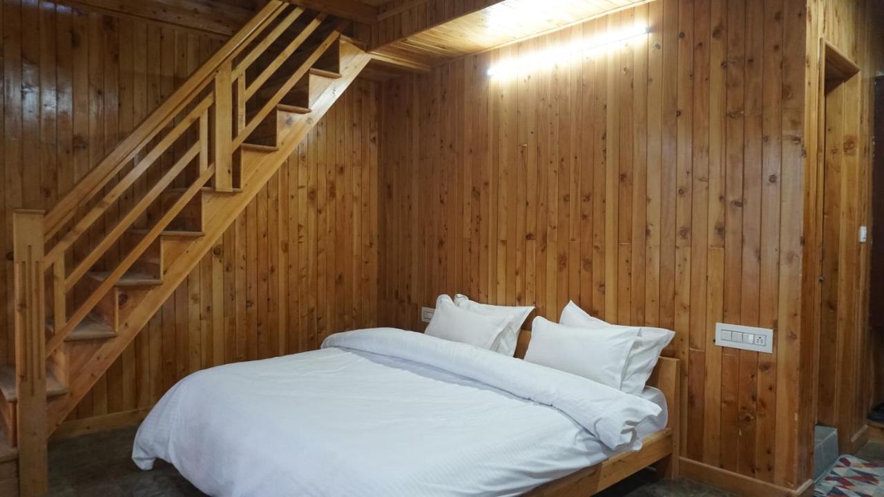 Freebird Nest 2 Stays & Cafe Jibhi Bagian luar foto