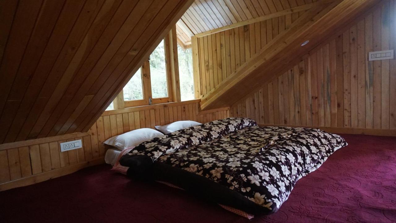 Freebird Nest 2 Stays & Cafe Jibhi Bagian luar foto