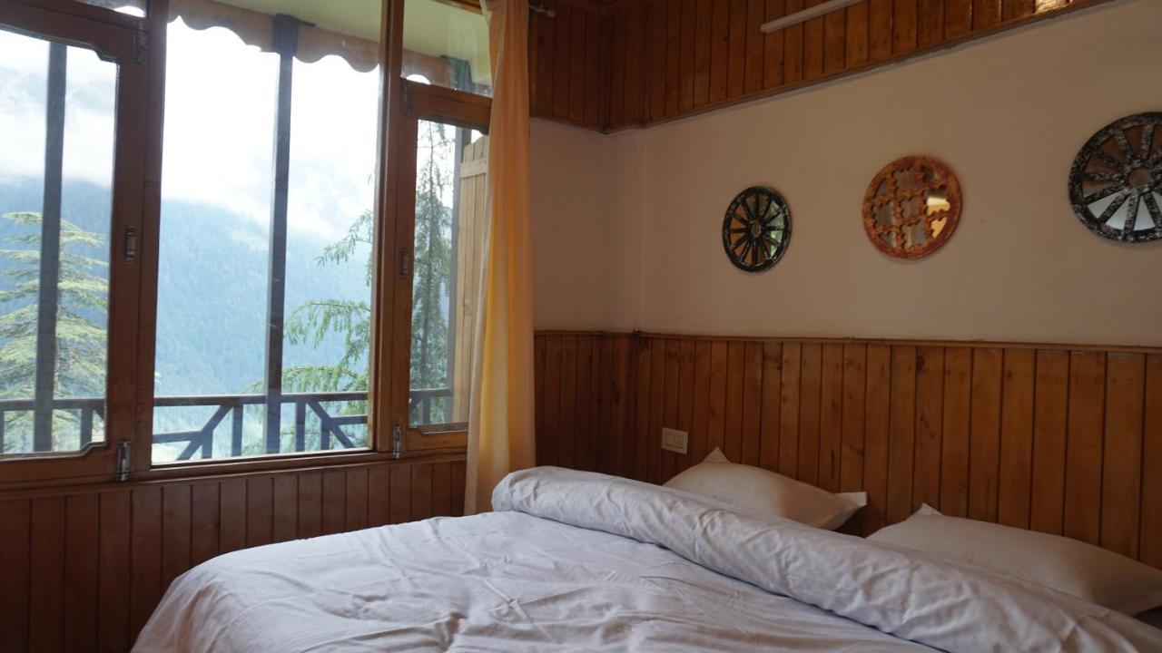 Freebird Nest 2 Stays & Cafe Jibhi Bagian luar foto