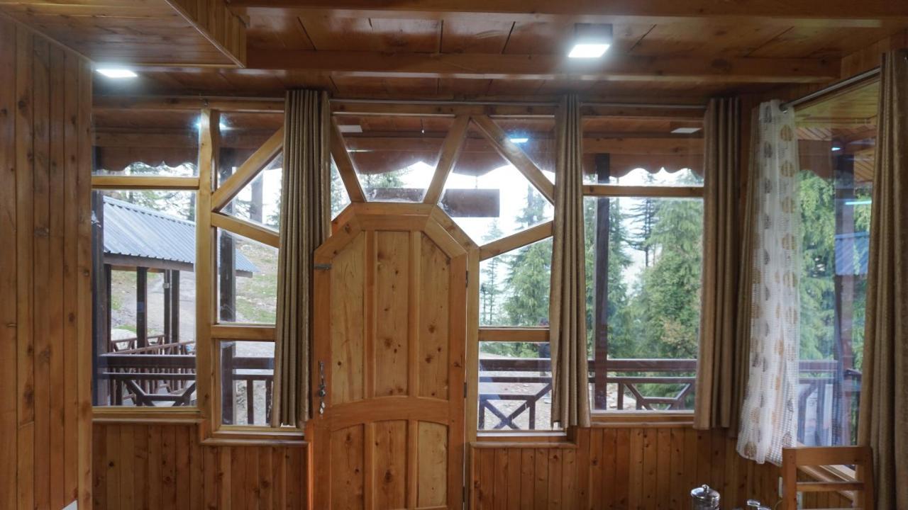 Freebird Nest 2 Stays & Cafe Jibhi Bagian luar foto